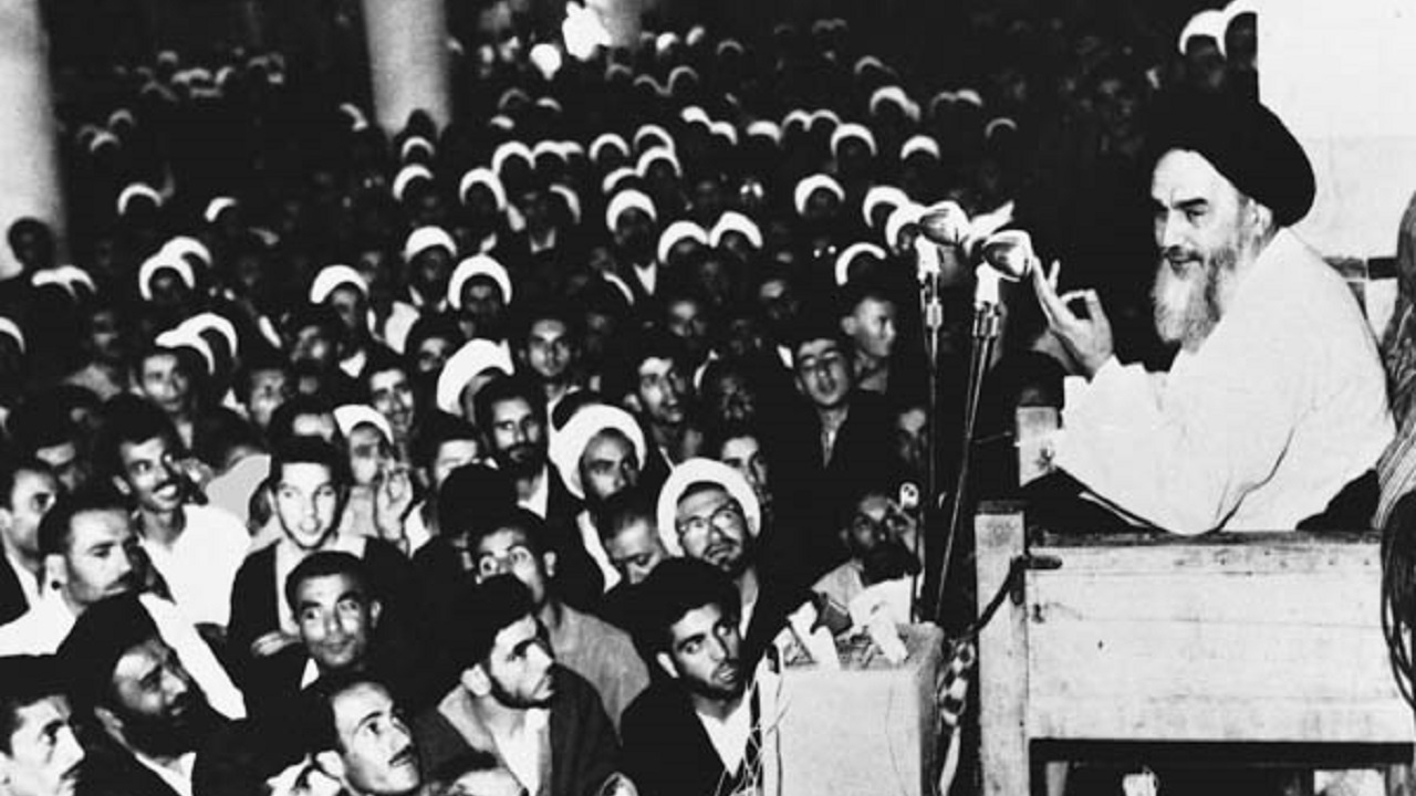 سخنرانی که باعث تبعید امام خمینی (ره) از ایران شد + فیلم