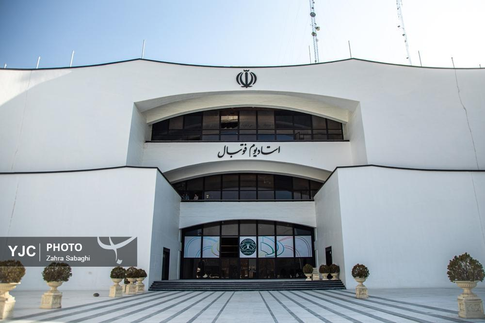 بازدید خبرنگاران از روند بازسازی و تعمیرات ورزشگاه آزادی