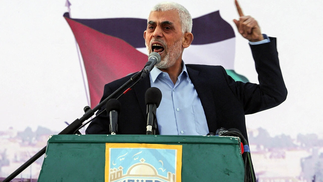 قیامی که جهانی شد + فیلم