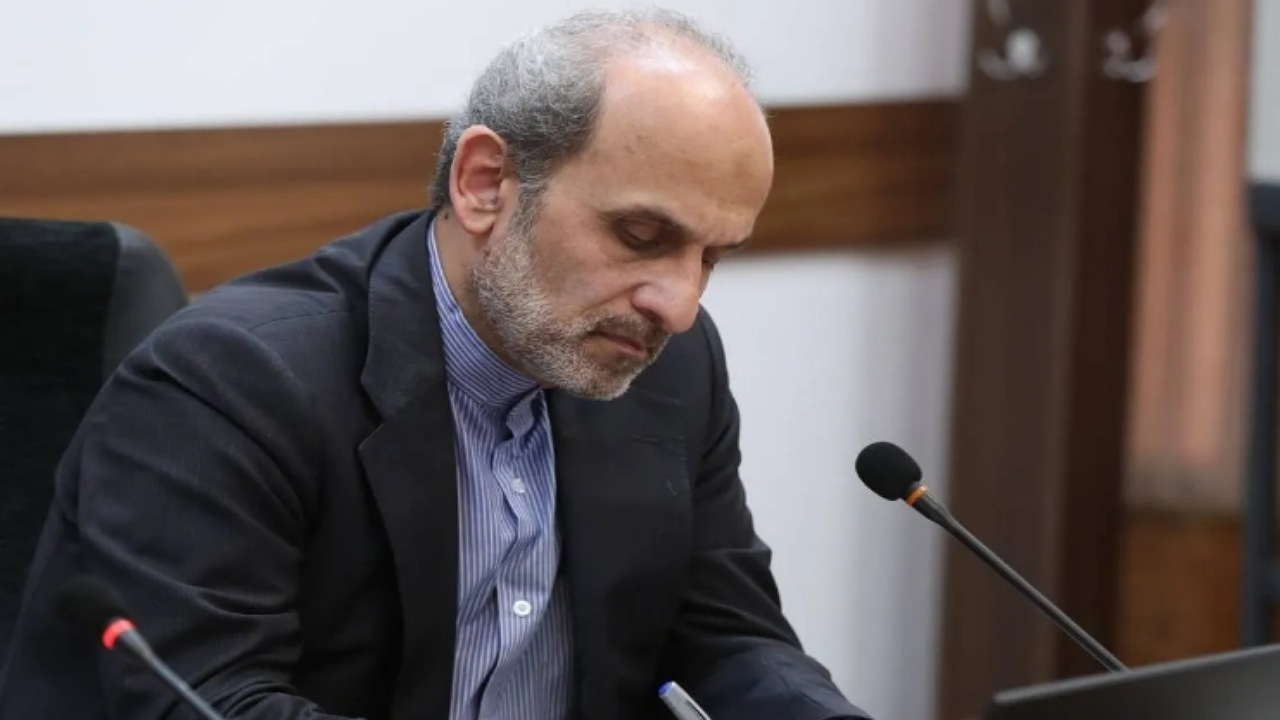 عزل مدیرشبکه افق و  توقف برنامه «خط‌خطی»