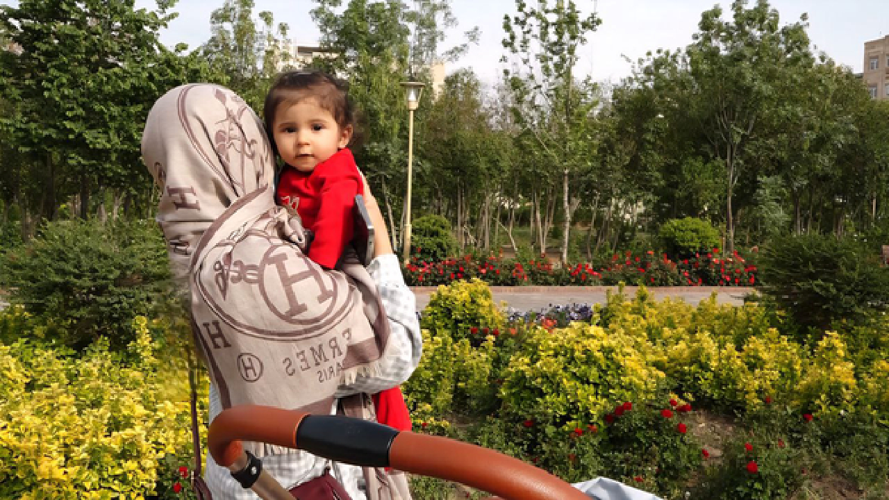 تجربه مادرانگی در دیار غریب