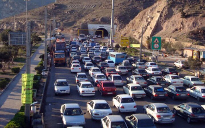ترافیک سنگین در خروجی های شرقی تهران