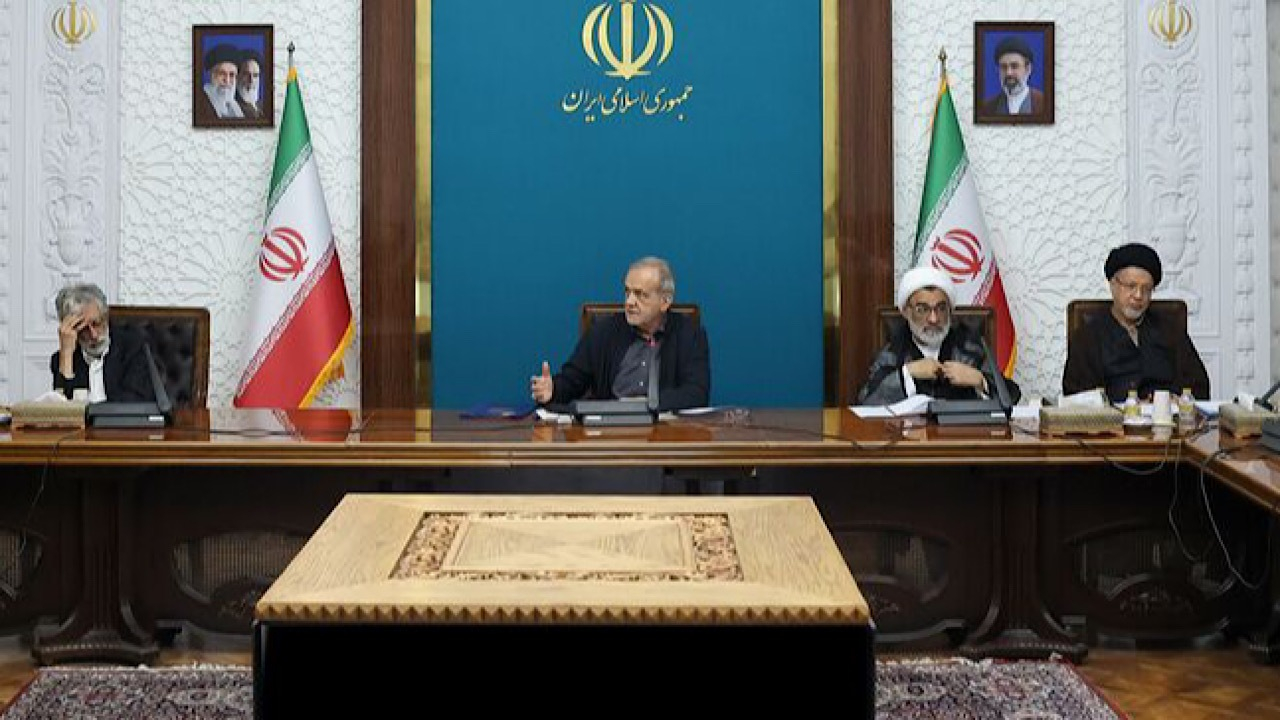 تأکید رئیسجمهور بر بازنگری در برخی رویکردهای نظام آموزشی کشور