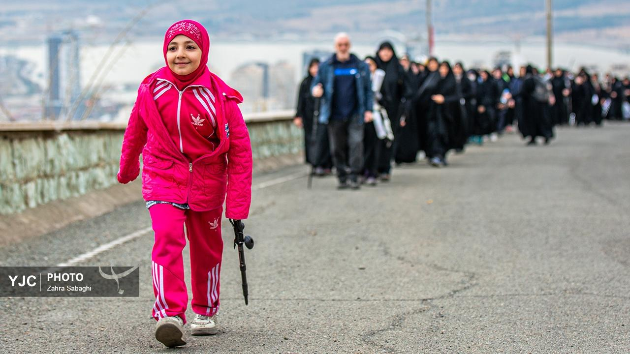 کوهپیمایی ۱۱۰ تیم بانوان به مناسبت روز زن