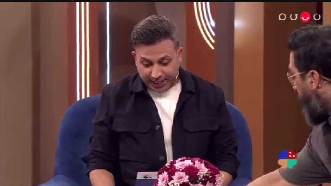 خاطره ابوالفضل آقاخانی از حرف زدن به جای همکار خانم در حین اجرا + فیلم
