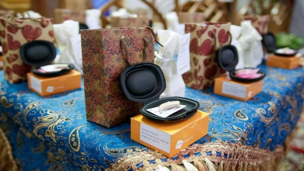 وقتی صدای زندگی در گوش ۲۱۰ دانش‌آموز کم‌شنوا طنین‌انداز شد + فیلم