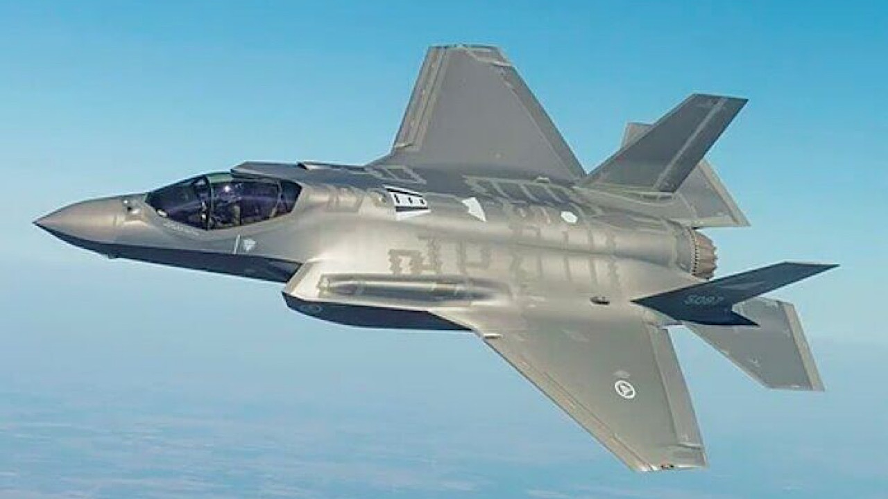 انهدام یک فروند جنگنده F35 رژیم صهیونیستی توسط پدافند هوایی ارتش در ورامین