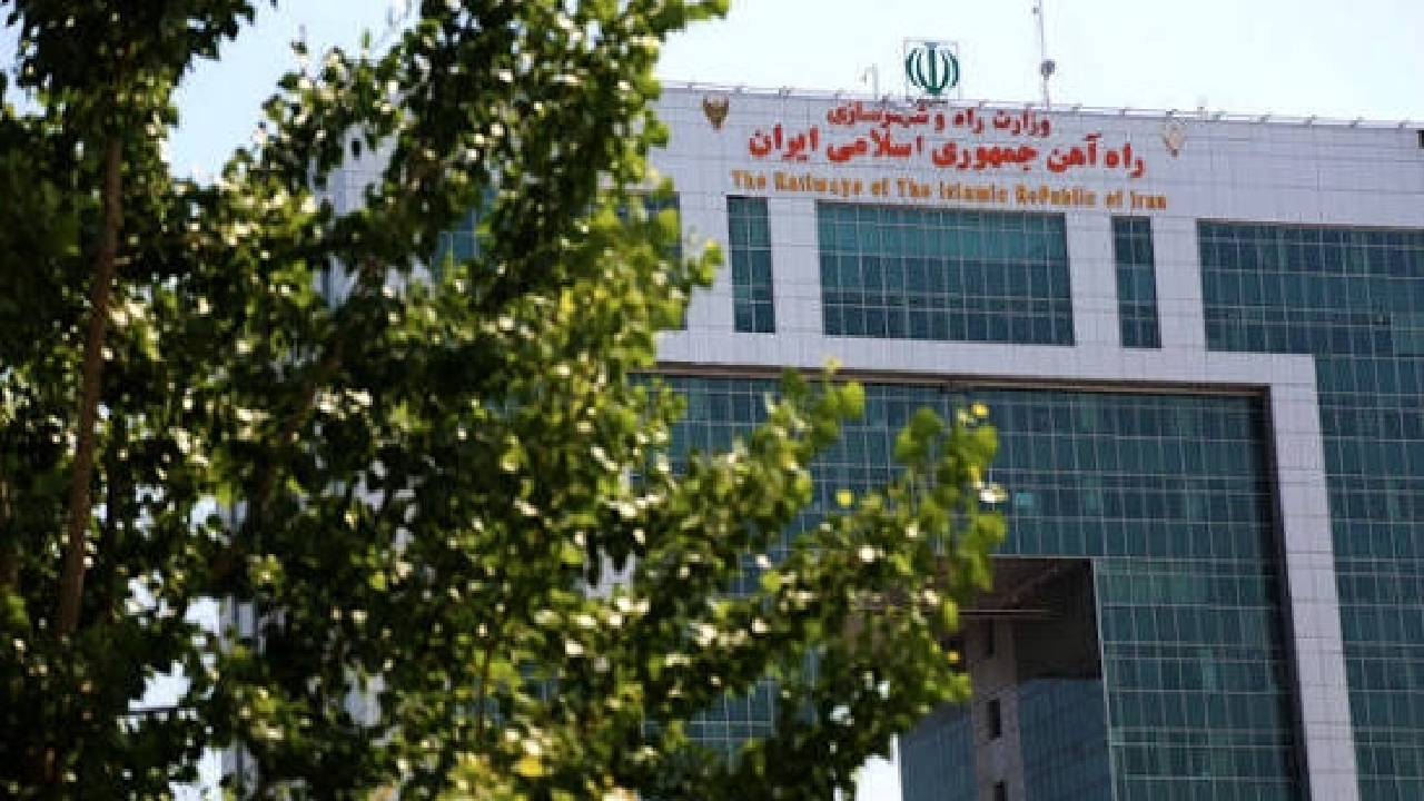 بازسازی مسیر ریلی آسیبدیده در جنوب کشور آغاز شد