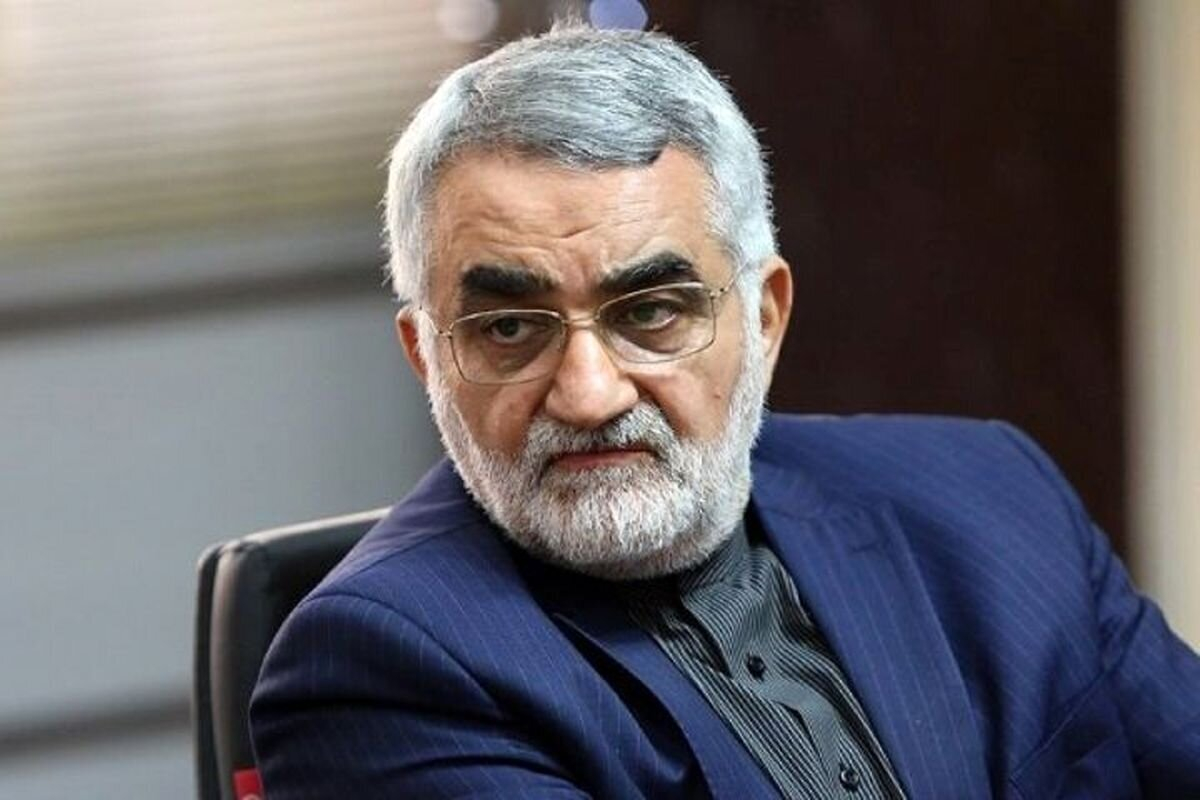 توان هستهای و موشکی ایران قابل مذاکره و معامله نیست