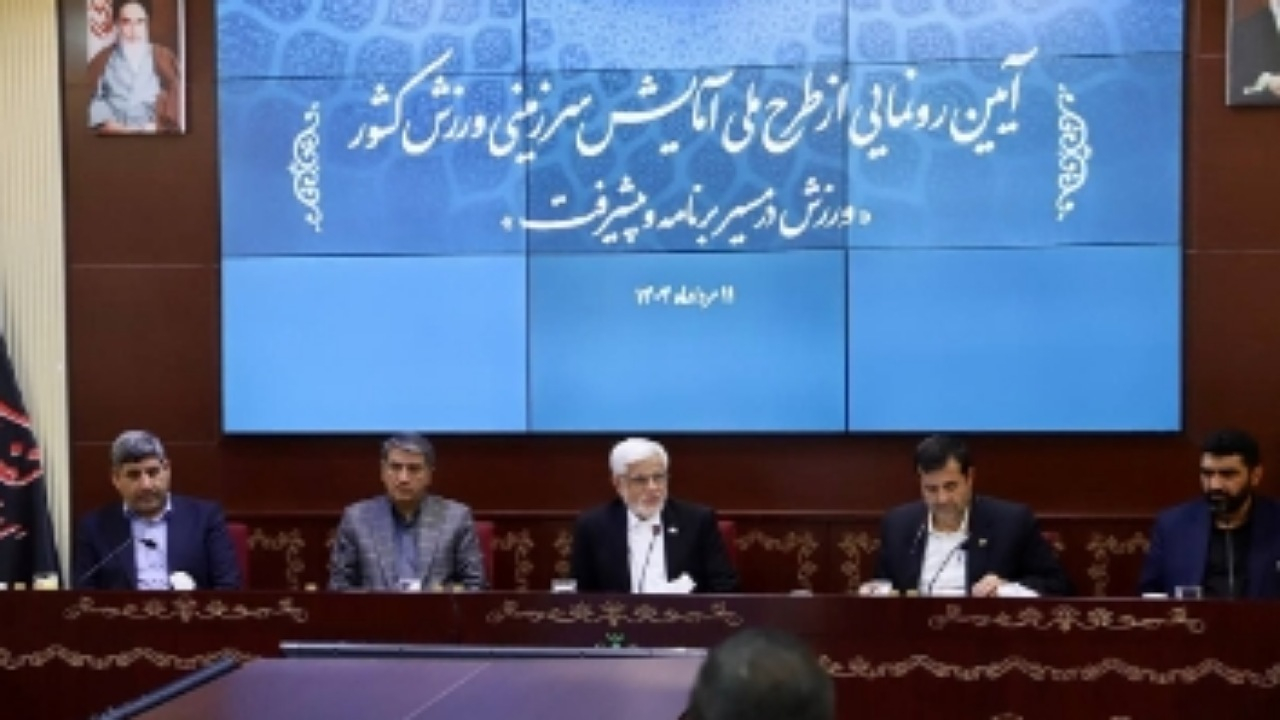 برخی رفتار‌های جوانان به دلیل برخورد‌های قیم مآبانه با آنان است