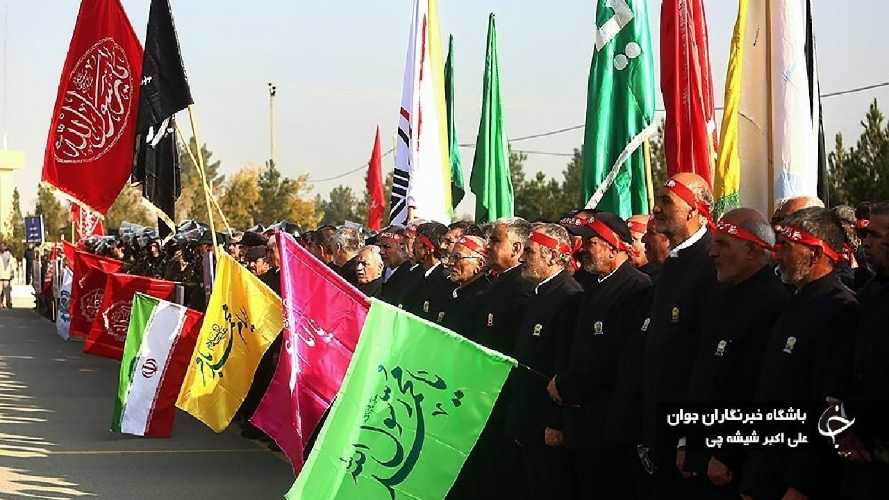 بخشی از ثبات ایران در محیط پرآشوب منطقه مرهون حضور بسیج است