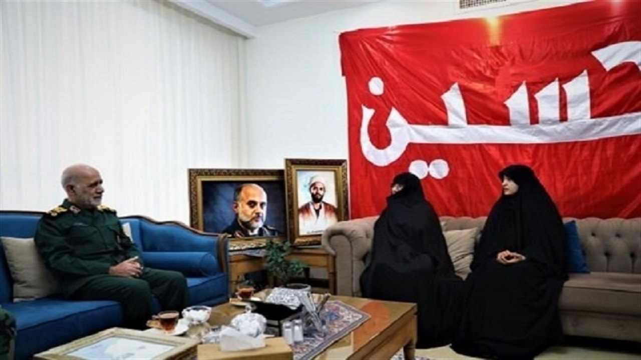 اعطای درجه سپهبدی به شهید غلامعلی رشید