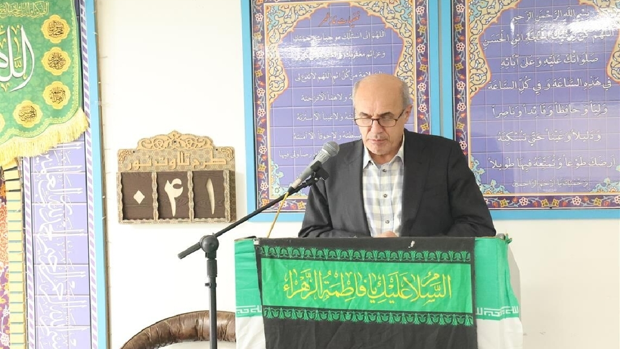 درخت علم و دانش، ریشه در خون شهیدان دارد