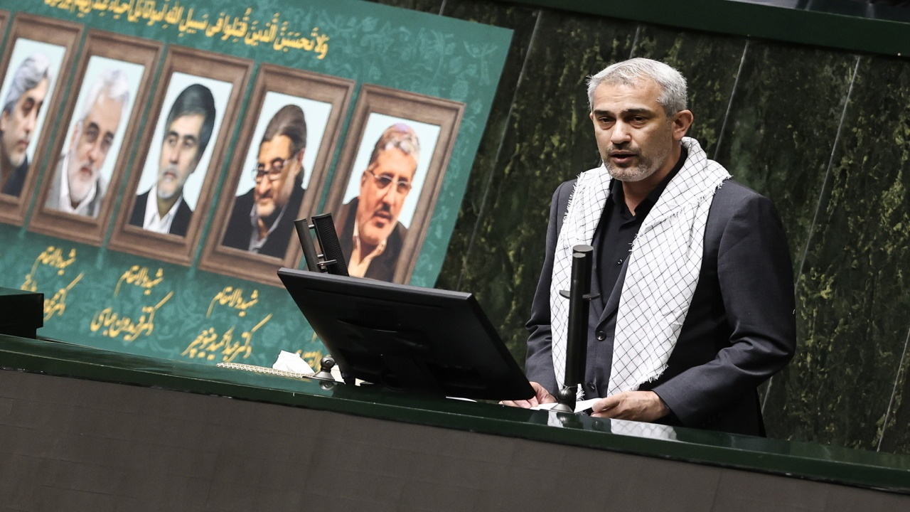 حضور وزیر اقتصاد در مجلس برای پاسخگویی به نمایندگان