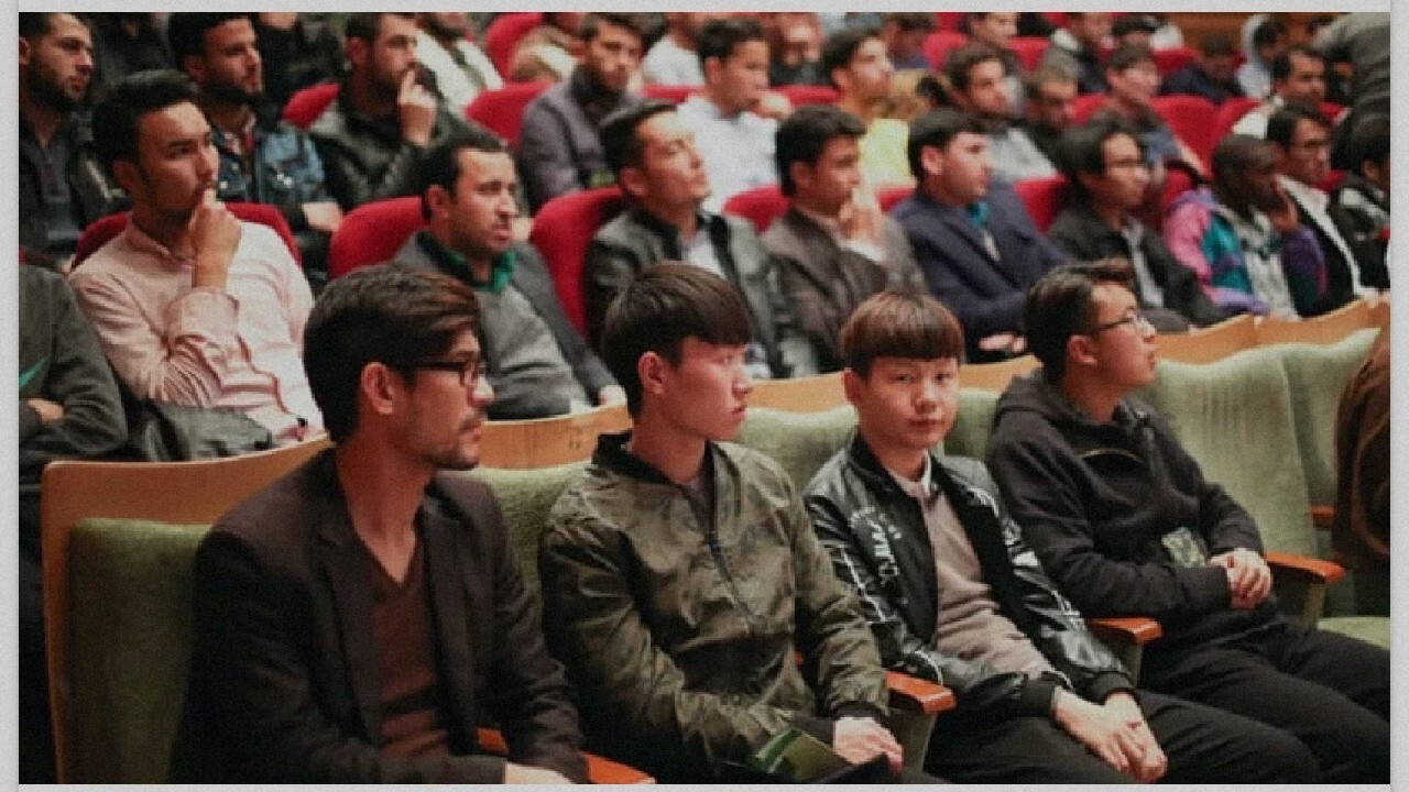 خروج دانشجویان خارجی از مرز زمینی