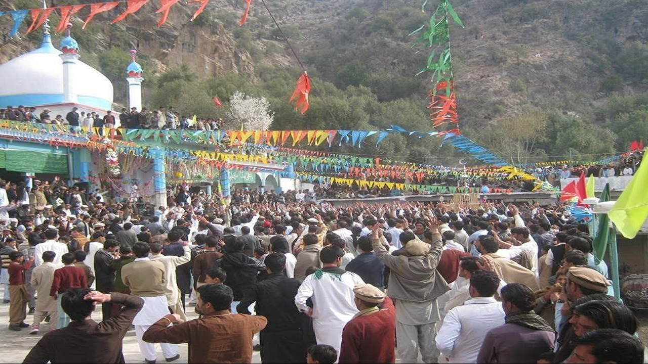 جشن نوروز به سبک پاراچناریها!
