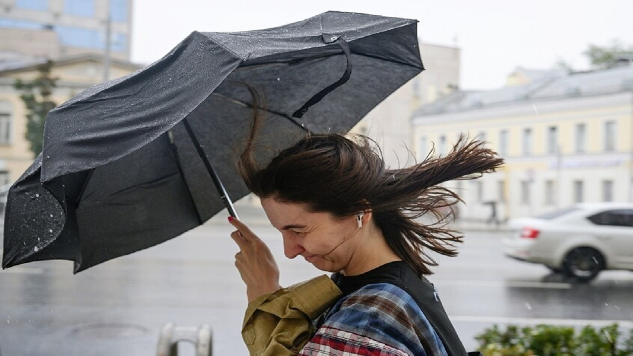 آسیبی که استفاده از یک هدفون به شنوایی میزند