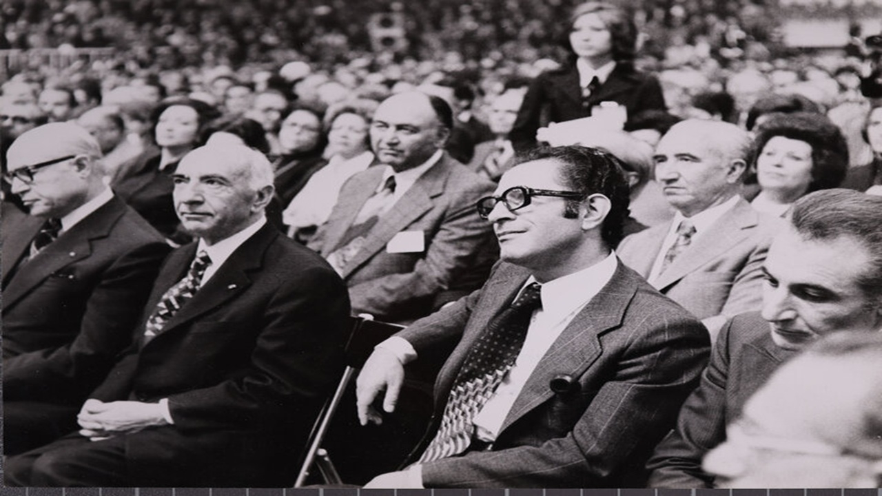 آخرین دبیر بنیاد فرح: تشکیل حزب رستاخیز یکی از دلایل عمده انقلاب ایران بود