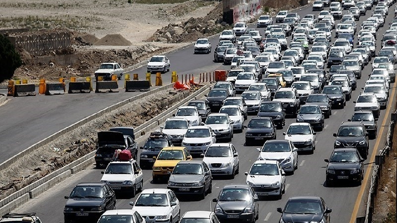 ترافیک سنگین در محور‌های منتهی به قم و مسجد مقدس جمکران
