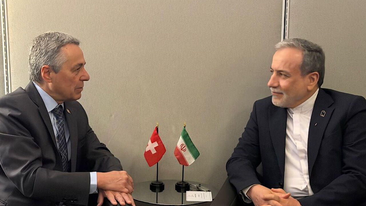 نخستین دیدار عراقچی در نیویورک؛ گفتوگو با همتای سوئیسی