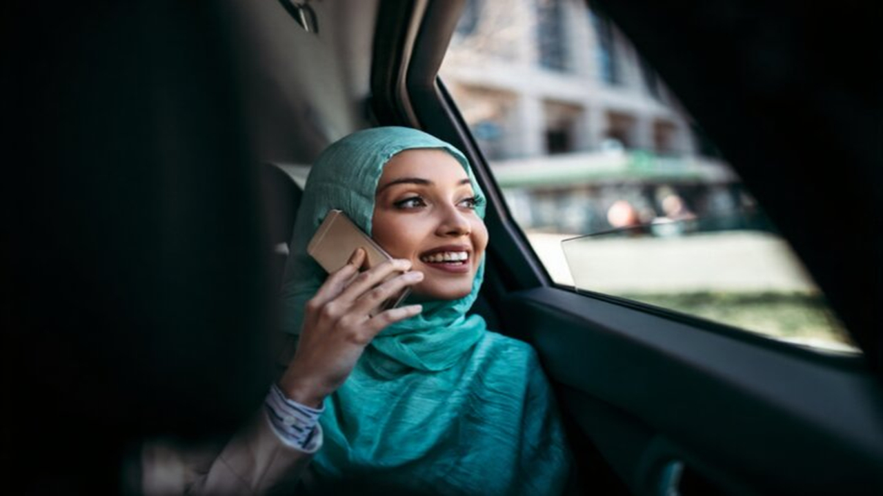 آیا زنان از تلفن همراه بیشتر استفاده می‌کنند؟