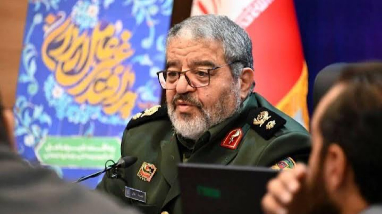 تمرکز دشمن بر اختلال در زنجیره تأمین کالا و خدمات است