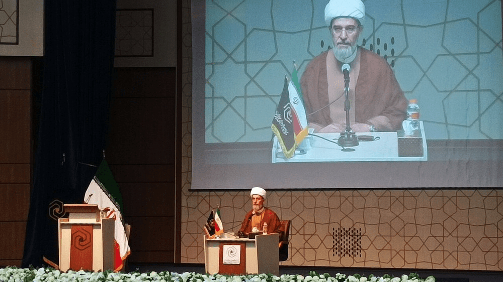 طلبگی مسیر خودسازی، جامعهسازی و تمدنسازی است