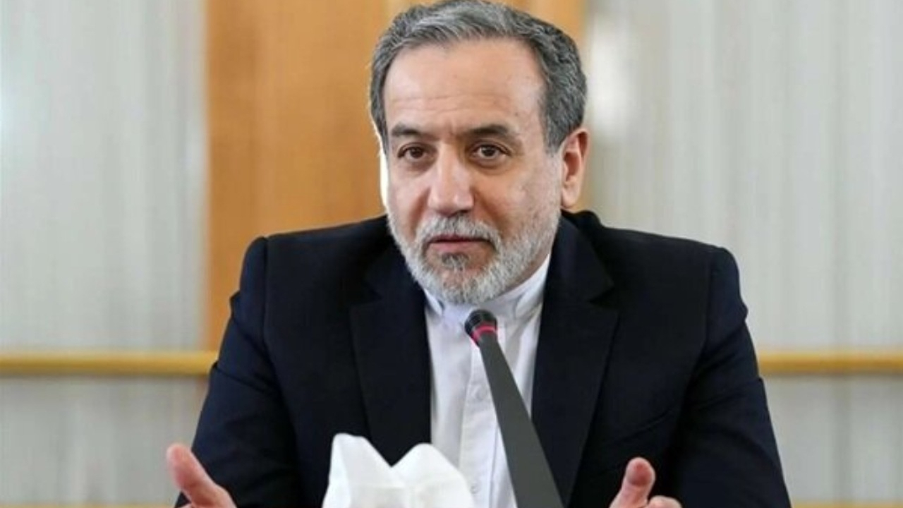 عراقچی: تنگه هرمز در صورت عمل آمریکا به شروط ایران باز می‌شود