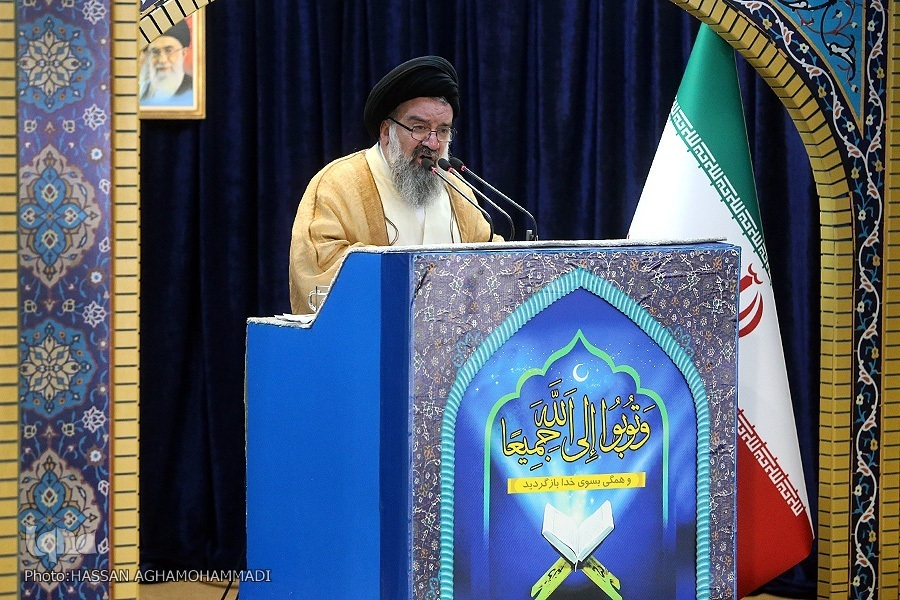 نماز جمعه تهران آغاز شد