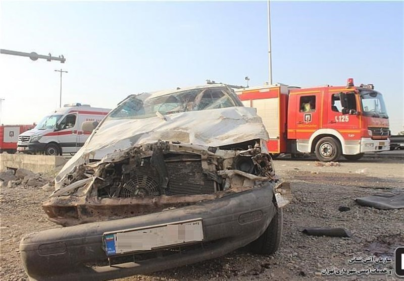 واژگونی پراید در اتوبان کاشان ـ قم با یک کشته و ۳ مصدوم