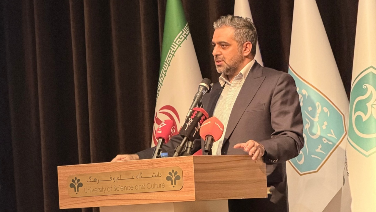 رفع موانع حقوقی، مالی و زیرساختی، لازمه توسعه کسب‌وکار‌های خلاق بانوان است