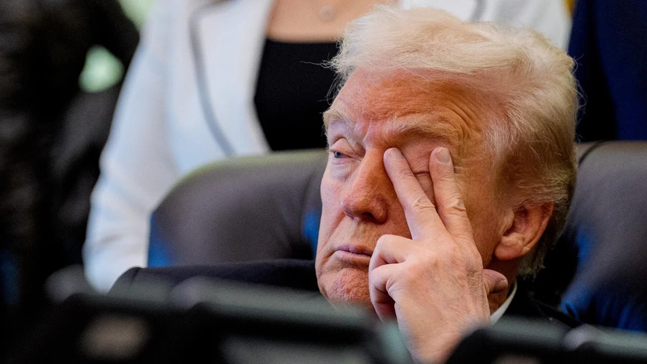 اسناد تازه منتشر شده چه چیزی را درباره رابطه ترامپ و اپستین فاش می‌کند؟