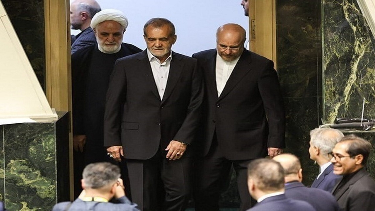 برگزاری مراسم بزرگداشت شهدای خدمت با حضور سران قوا در مجلس
