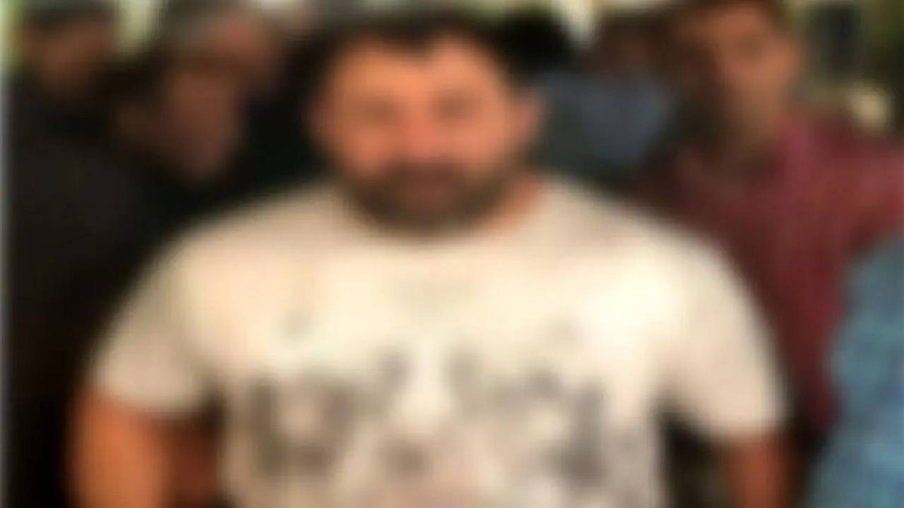 تریبونهای مجازی: از ترویج مواد مخدر و روابط نامشروع تا سفیدشویی اراذل