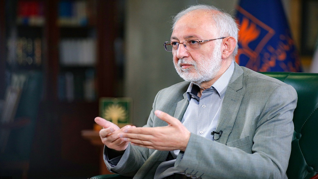 مختارپور: تقریظهای رهبری گاهی تقدیر از نویسنده و گاهی توصیهای به جامعه است