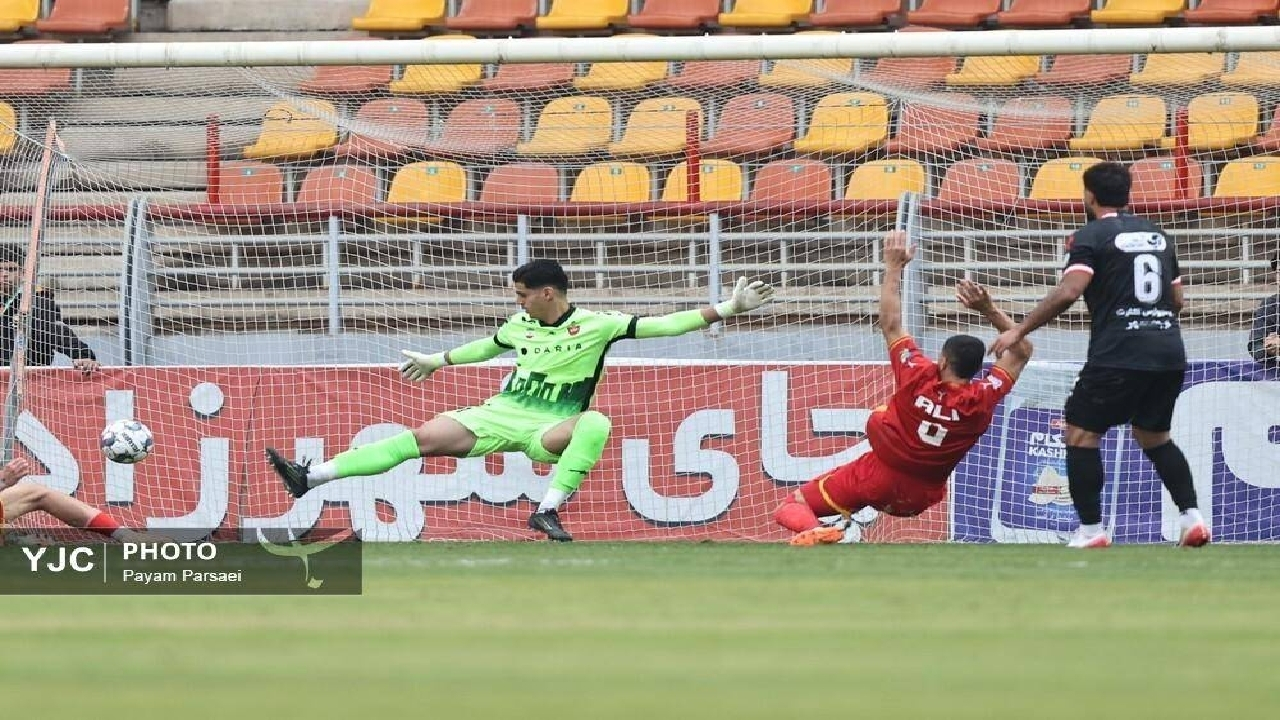پرسپولیس ۰-۰ فولاد خوزستان/ گزارش زنده بازی