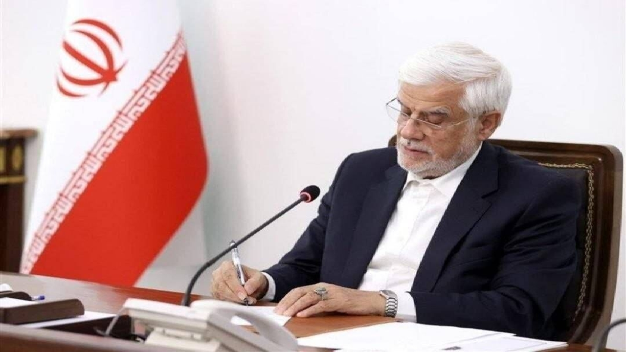 عارف: پرستاران مظهر صبوری و پشتیبان استوار ملت هستند