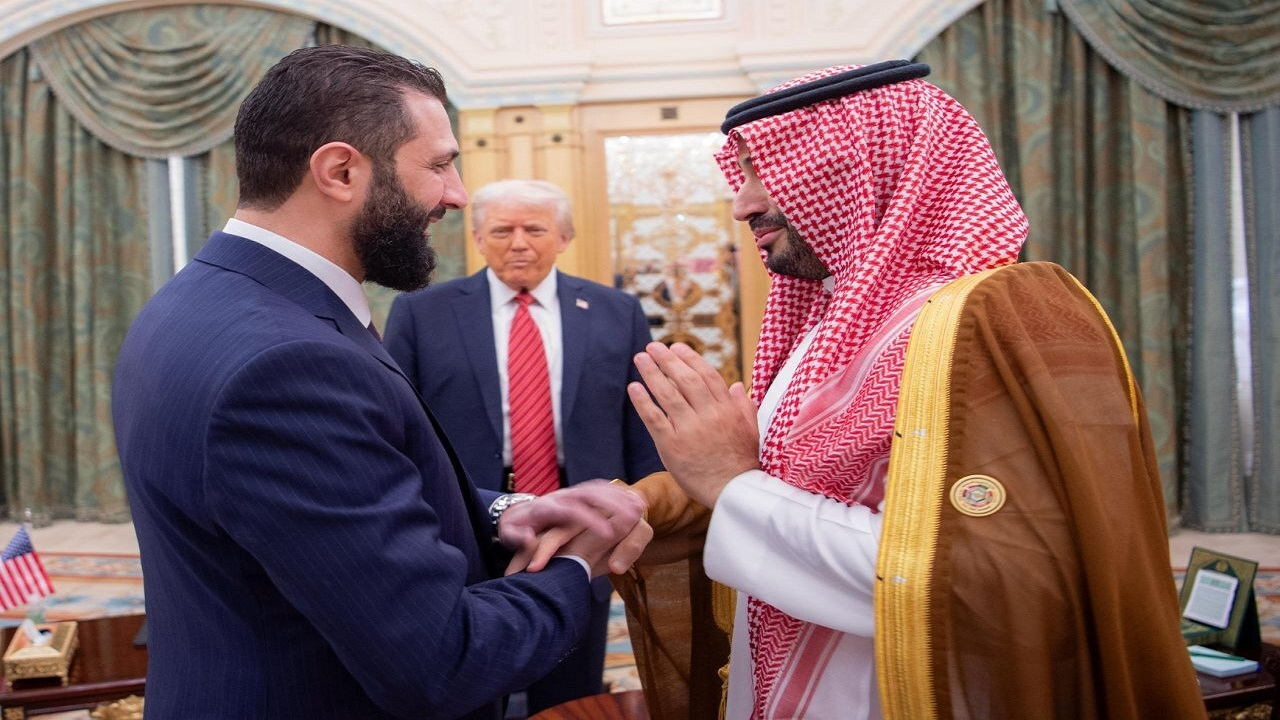 بن سلمان در تماس تلفنی با الجولانی، حملات اسرائیل را محکوم کرد