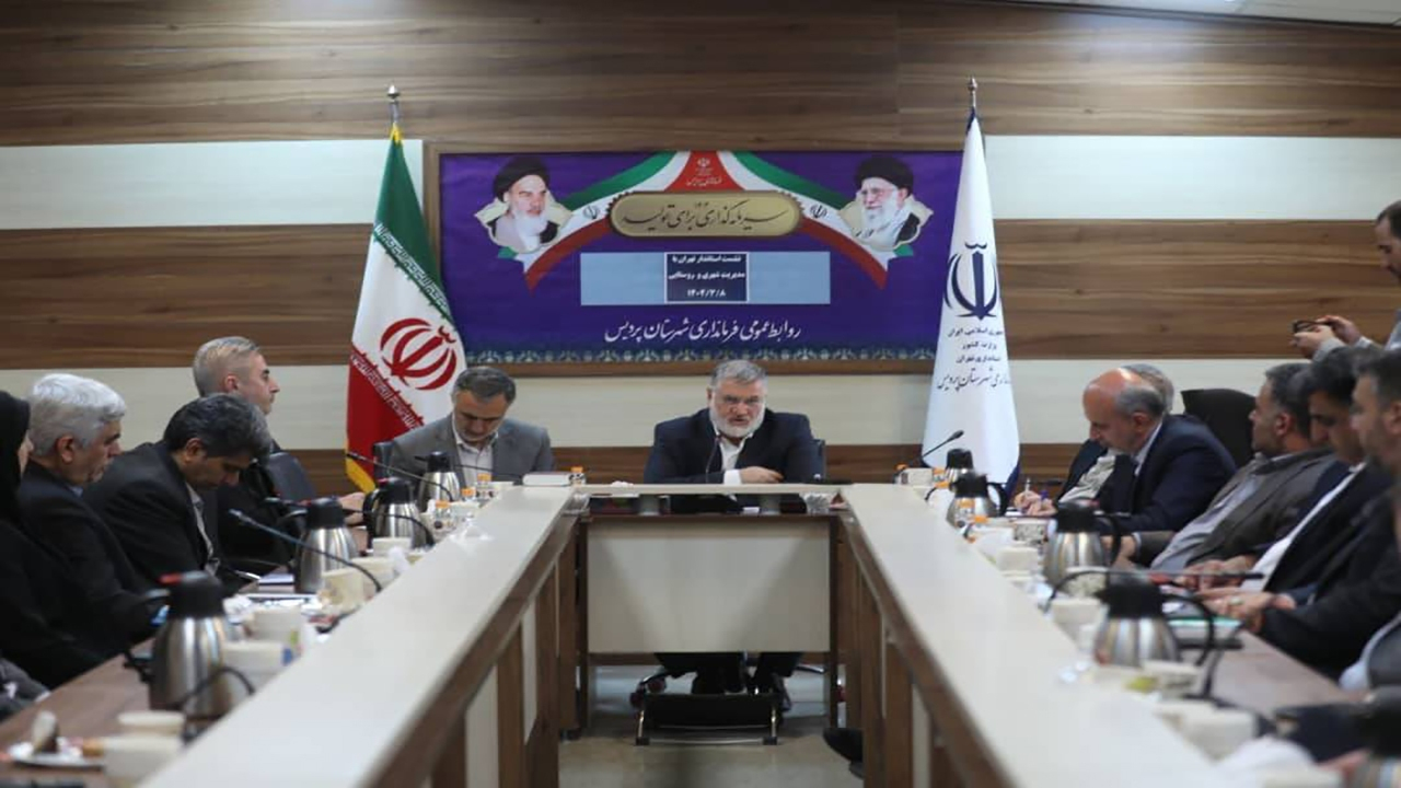 استاندار تهران: مقابله با توسعه نامتوازن و ساخت‌وساز غیرمجاز از اولویت‌های مدیریتی استان تهران است