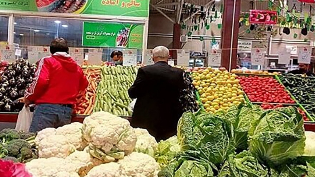 اختلاف قیمت ۳۴ درصدی سبزیجات در میادین میوه نسبت به سطح شهر