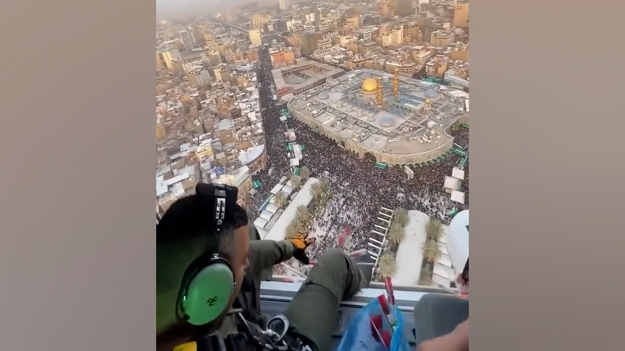 گل افشانی در نجف اشرف به مناسبت فرا رسیدن ولادت حضرت ولی‌عصر (عج) + فیلم