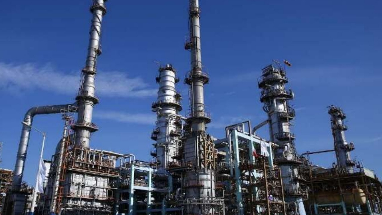 سهم خوراک پالایشی‌ها ۷۲ هزار بشکه در روز افزایش یافت/ مصرف بنزین به روزانه ۱۳۳ میلیون لیتر افزایش یافت