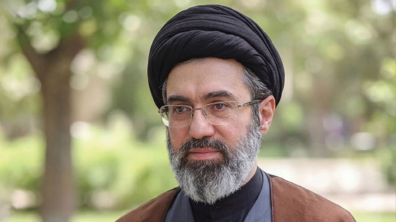 رهبر انقلاب: نقض تفاهمنامه بار دیگر نامعتبربودن امضای رئیسجمهور آمریکا را ثابت کرد