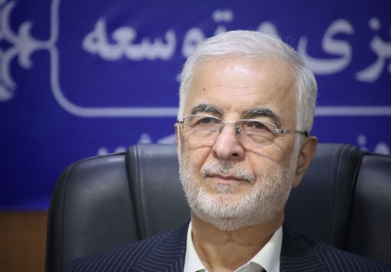 وزیر کشور: تعطیلی صنایع صحت ندارد