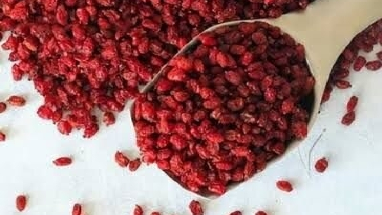 زرشک چگونه به تعادل صفرا و سلامت کبد کمک می‌کند؟