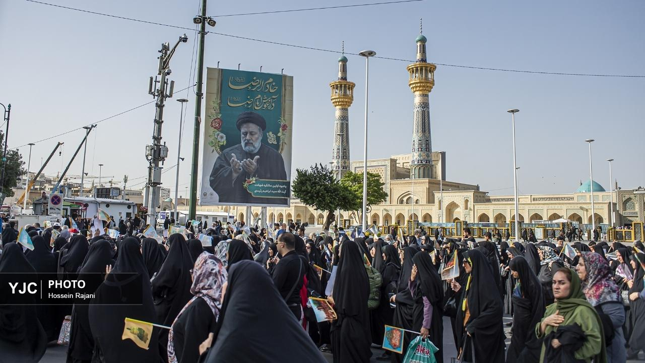 پیاده روی مردم گلستان تا حرم مطهر امام رضا(ع) به مناسبت روز زیارتی مخصوص امام مهربانیها