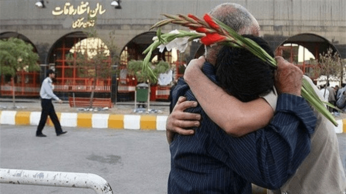 تیم پرسپولیس پای ۴ زندانی لرستان را به خانه باز کرد