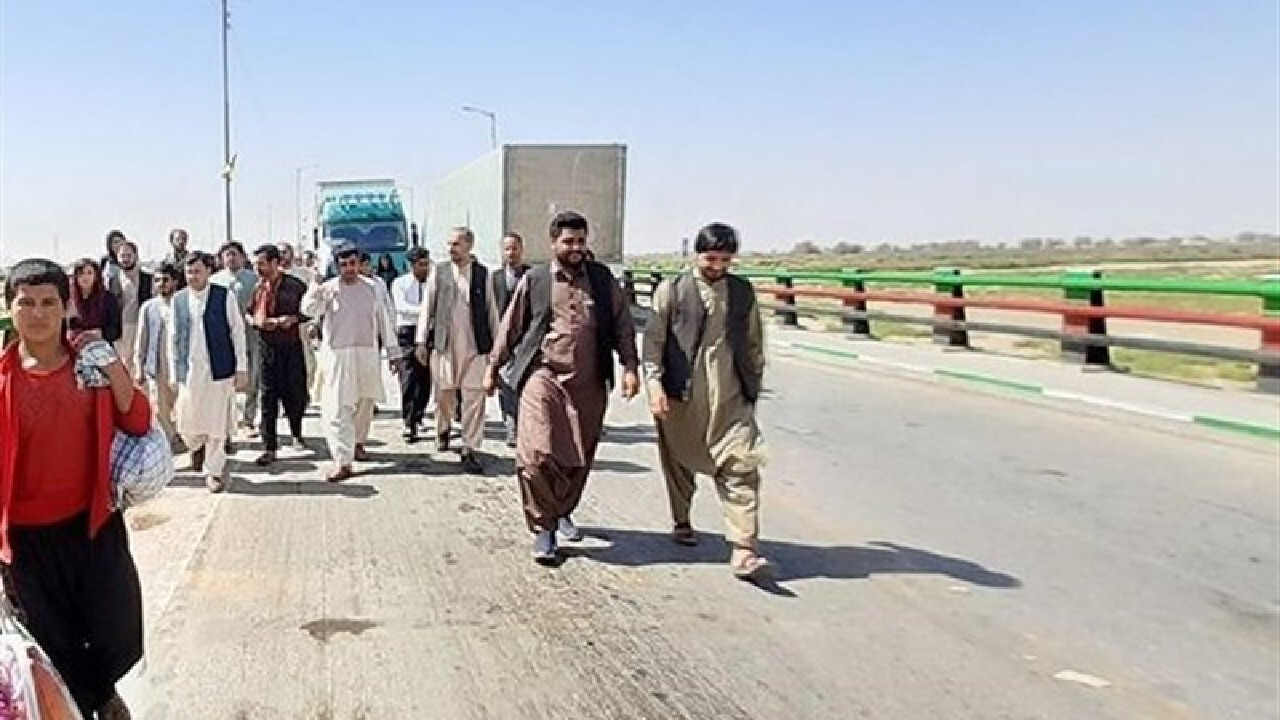 بازگشایی گذرگاه مرزی پل ابریشم پس از یک هفته انسداد