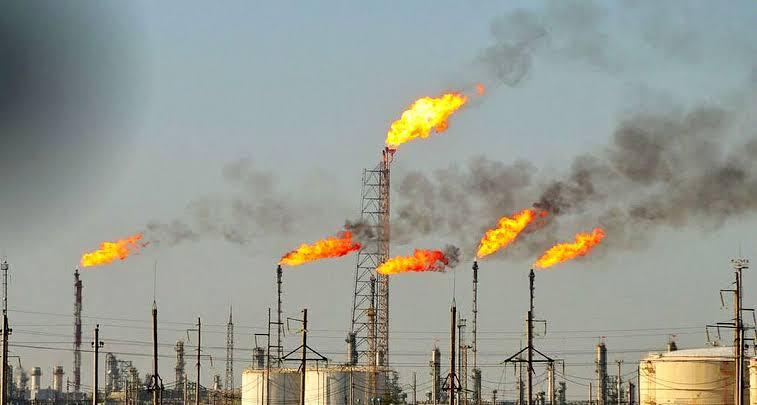 جمعآوری گازهای مشعل و خاموشی ۵۷ مشعل نفتی طی دو سال گذشته