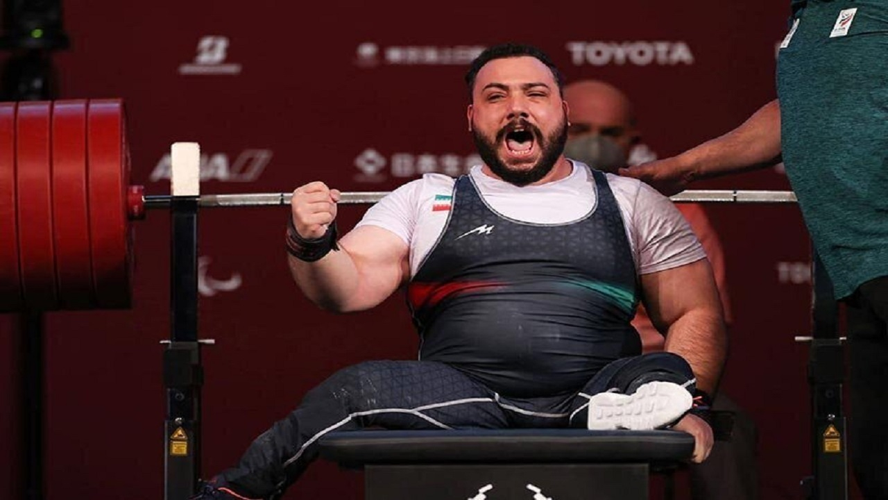 روح الله رستمی یک کیلو کم آورد؛ قهرمان پارالمپیک دوم جهان شد